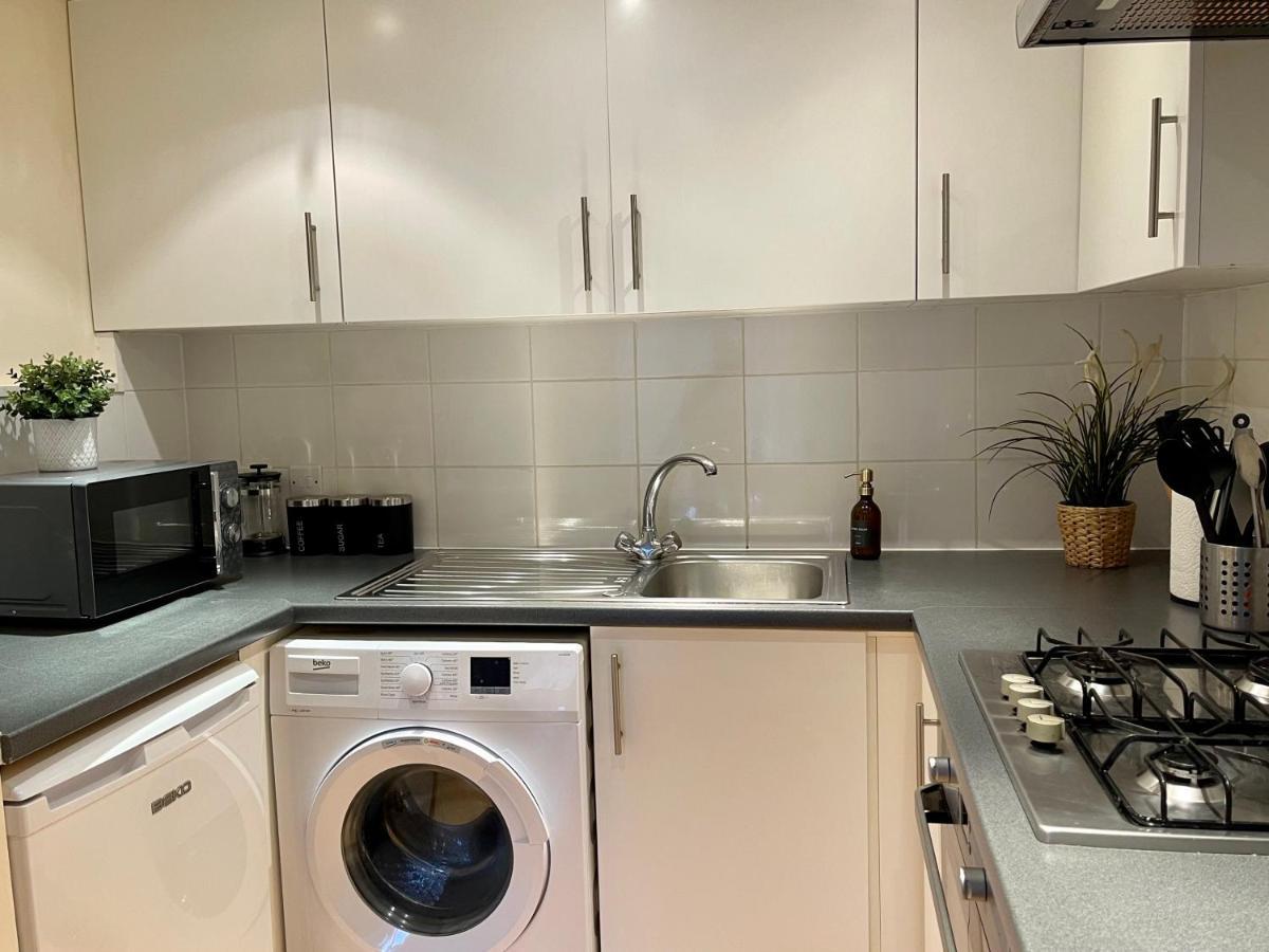 لندن Mapesbury Dell Apartment المظهر الخارجي الصورة